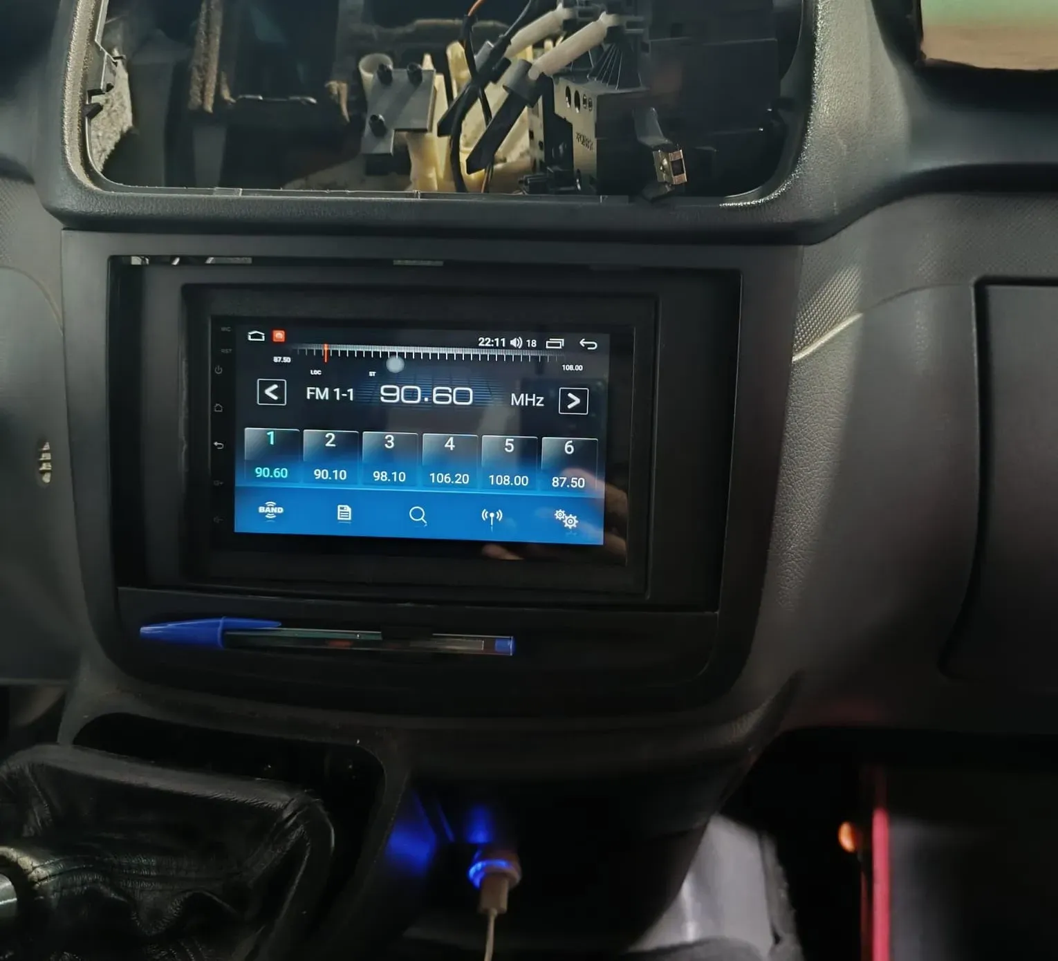 Moldura para rádio auto