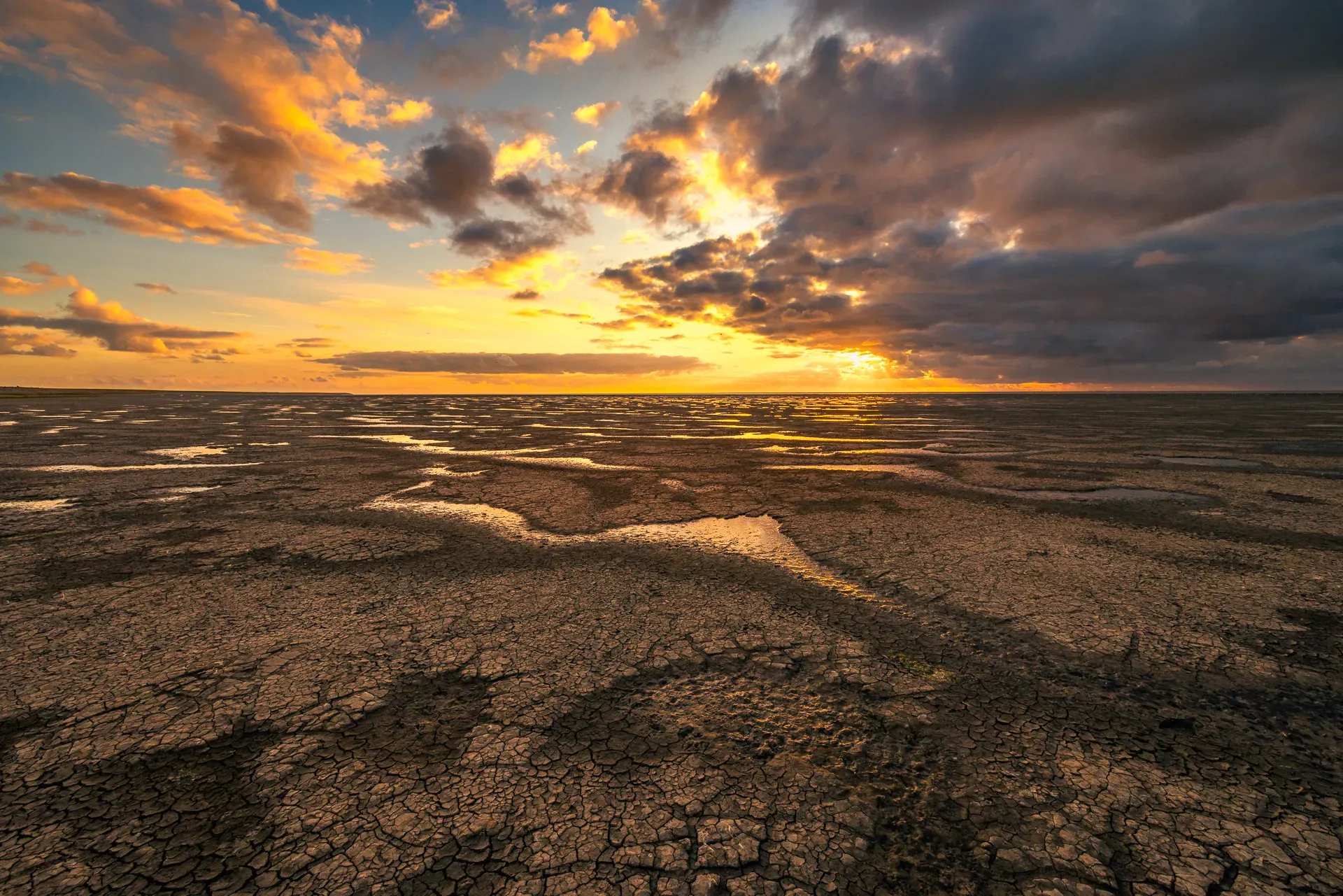 Kleurrijke zonsondergang natuurdecoratie